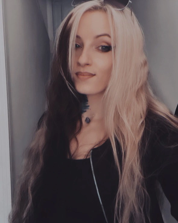 Adrianna Urban tattooing